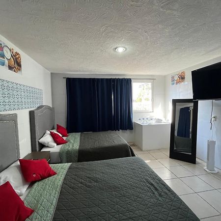 4 Venator House Boutique Aparthotel Леон Екстериор снимка